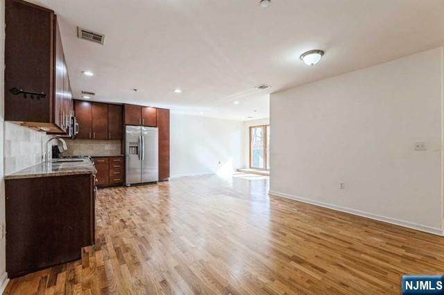 17 Meadow Road 401, Rutherford, NJ 07070