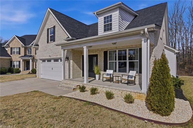 5677 Lauren Acres Court, Winston-salem, NC 27103