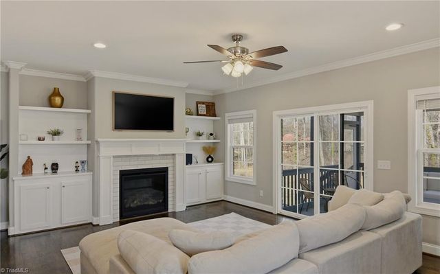 5677 Lauren Acres Court, Winston-salem, NC 27103