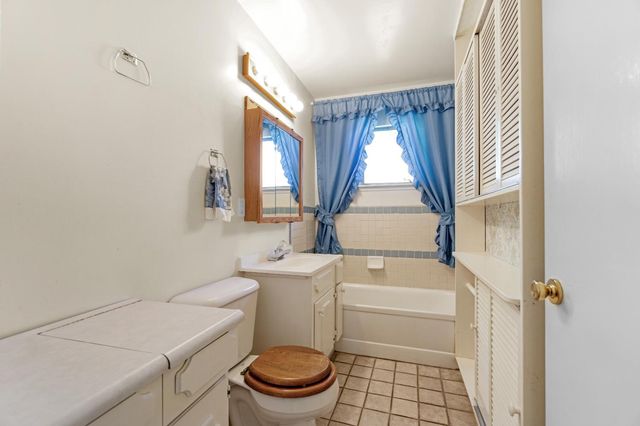 4617 Freeway Cir, Sacramento, CA 95841
