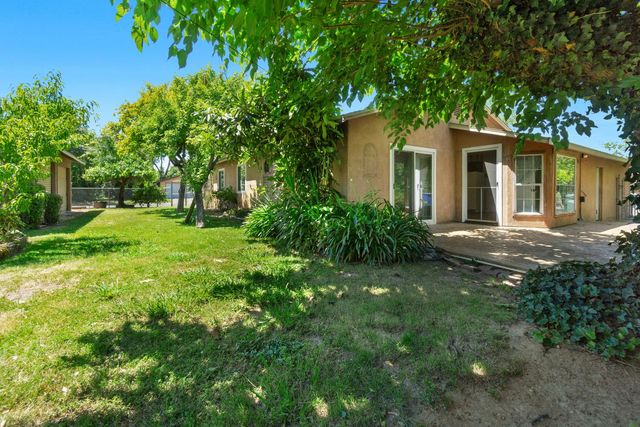 4617 Freeway Cir, Sacramento, CA 95841