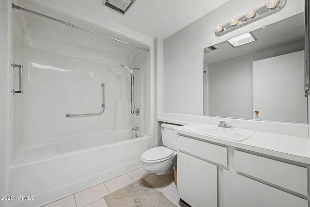18842 N LAKEFOREST Drive, Sun City, AZ 85373