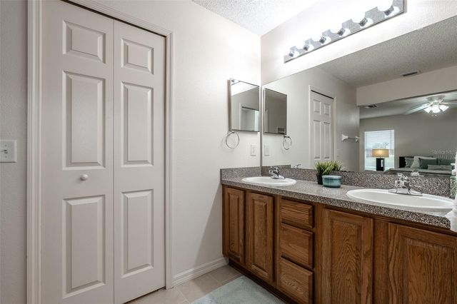 15596 SW 13TH CIRCLE, Ocala, FL 34473