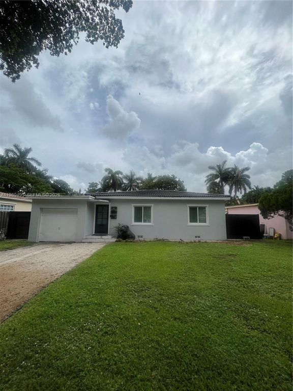 531 Forrest Dr, Miami Springs, FL 33166