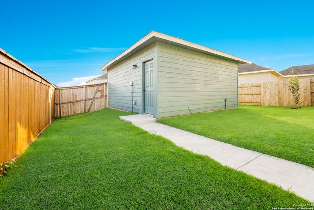 123 Tortoise Trl, San Marcos, TX 78666