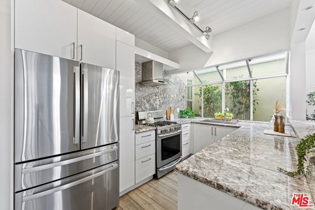 24 Northstar Street, Marina Del Rey, CA 90292