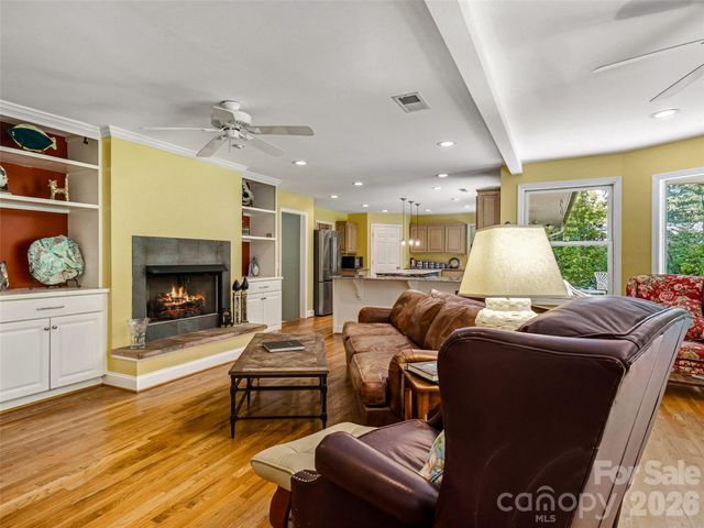 2526 Kanuga Road, Hendersonville, NC 28739