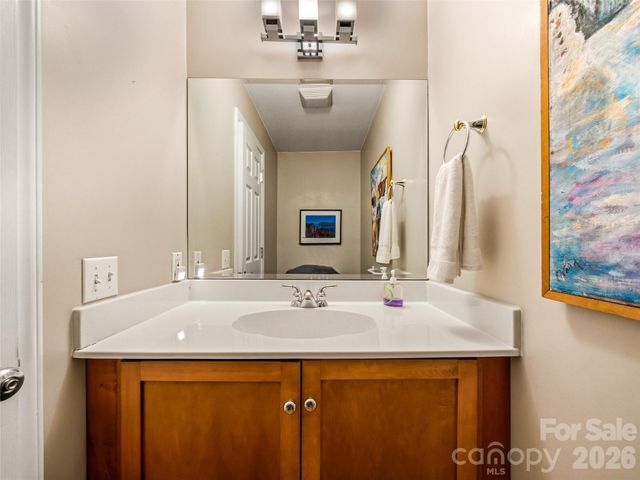2526 Kanuga Road, Hendersonville, NC 28739