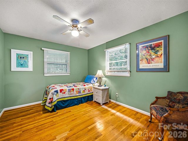 2526 Kanuga Road, Hendersonville, NC 28739