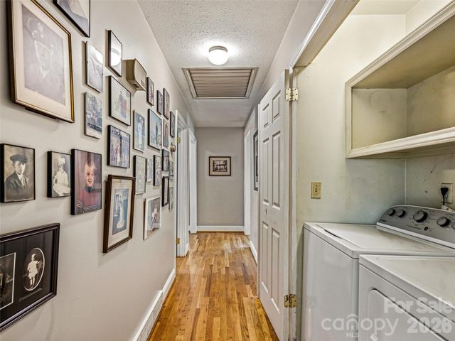 2526 Kanuga Road, Hendersonville, NC 28739