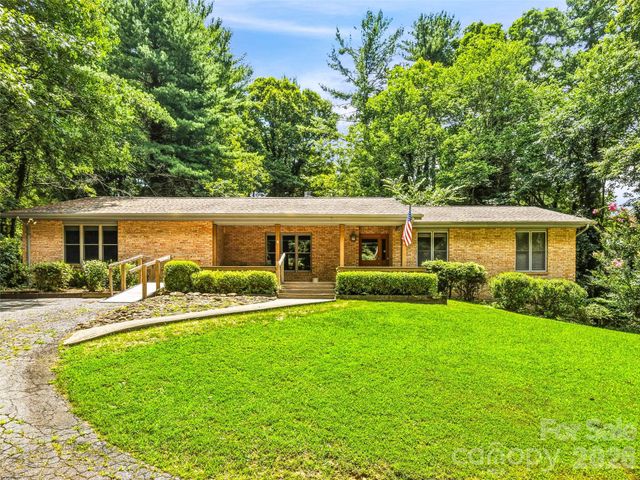 2526 Kanuga Road, Hendersonville, NC 28739