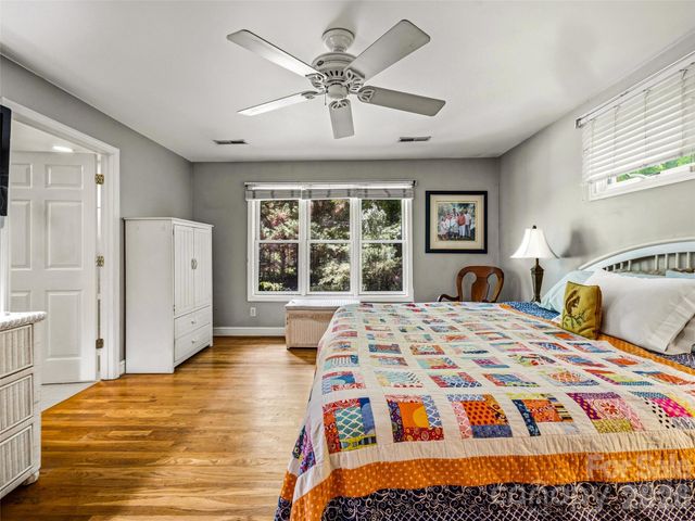 2526 Kanuga Road, Hendersonville, NC 28739