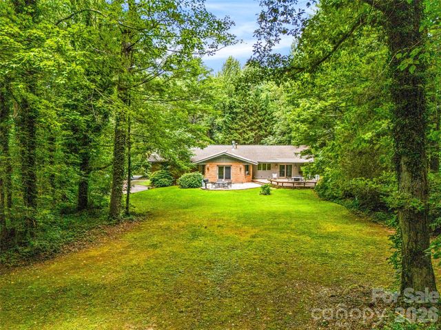 2526 Kanuga Road, Hendersonville, NC 28739