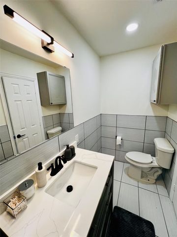 2859 W Brooklyn Avenue, Dallas, TX 75211