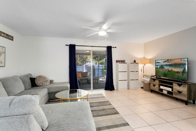 4258 E WEEPING WILLOW CIRCLE, Winter Springs, FL 32708