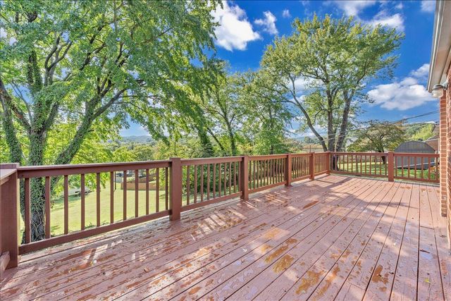 3641 Parkwood DR, Roanoke, VA 24018