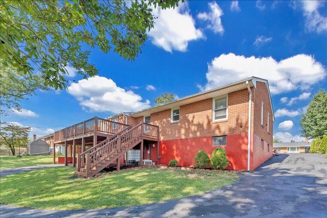 3641 Parkwood DR, Roanoke, VA 24018