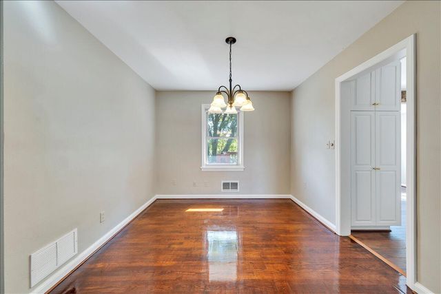 3641 Parkwood DR, Roanoke, VA 24018