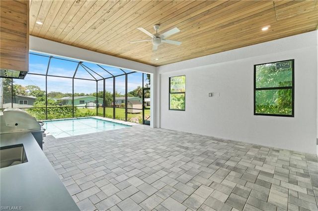 2769 Van Buren AVE, Naples, FL 34112