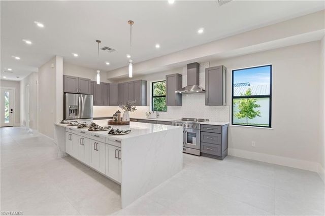 2769 Van Buren AVE, Naples, FL 34112