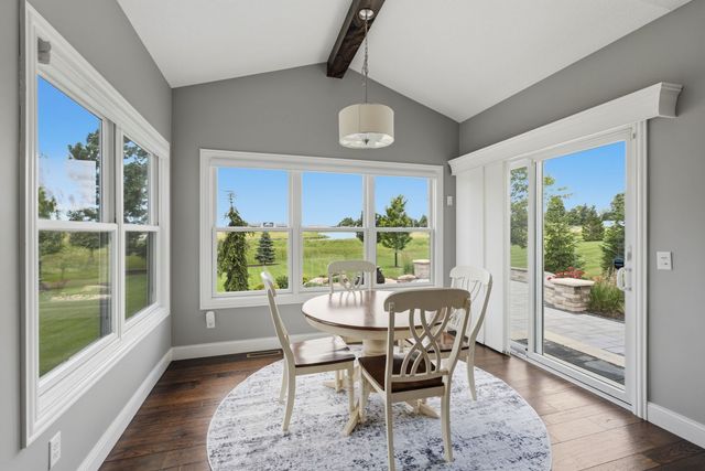3460 Crow Lake Drive, Bettendorf, IA 52722