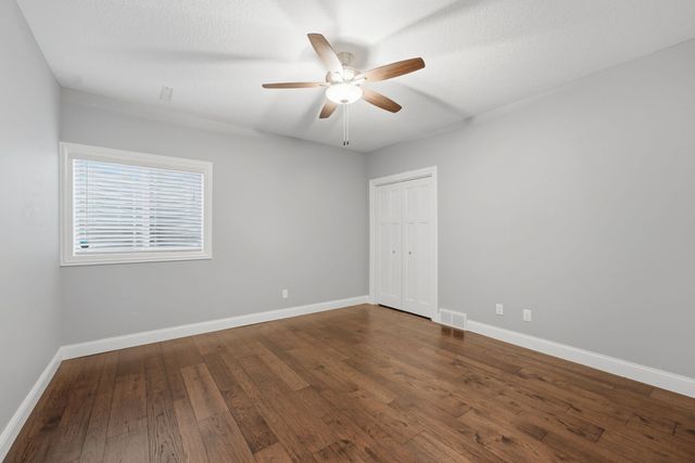 3460 Crow Lake Drive, Bettendorf, IA 52722