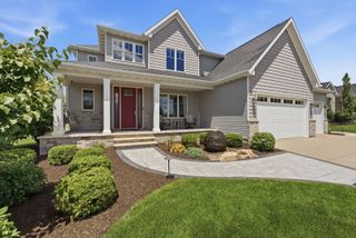 3460 Crow Lake Drive, Bettendorf, IA 52722