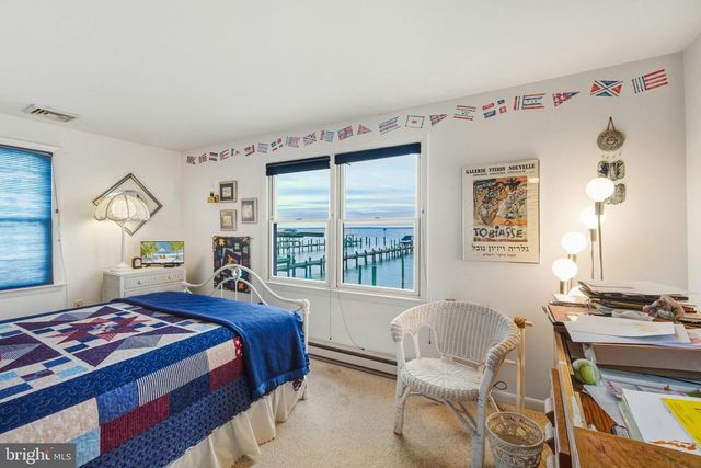 5980 LAWTON AVE, Rock Hall, MD 21661