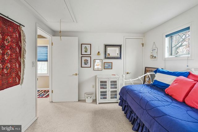 5980 LAWTON AVE, Rock Hall, MD 21661