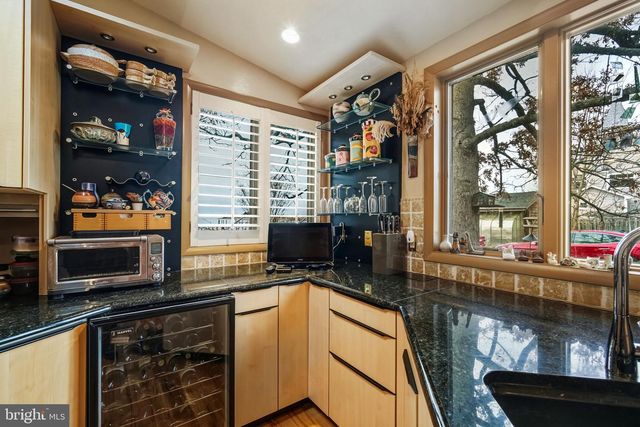 5980 LAWTON AVE, Rock Hall, MD 21661