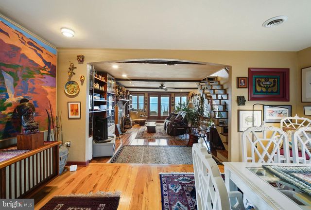 5980 LAWTON AVE, Rock Hall, MD 21661