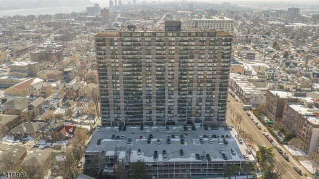 770 Anderson Ave-14C 14C, Cliffside Park Boro, NJ 07024