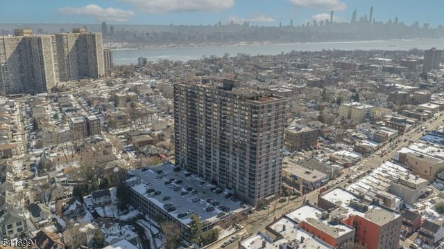 770 Anderson Ave-14C 14C, Cliffside Park Boro, NJ 07024