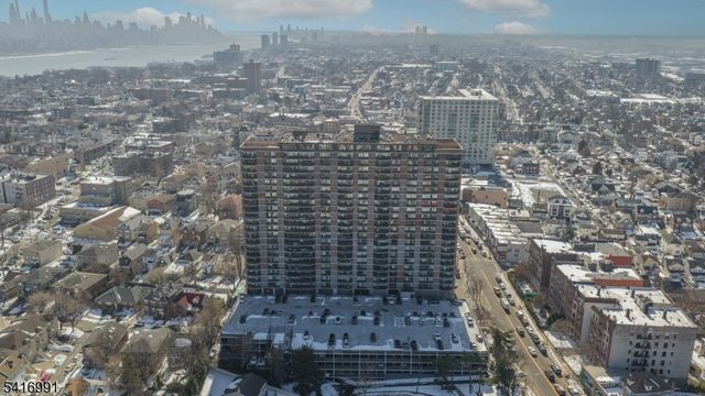 770 Anderson Ave-14C 14C, Cliffside Park Boro, NJ 07024