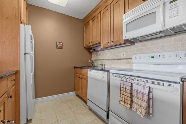 770 Anderson Ave-14C 14C, Cliffside Park Boro, NJ 07024