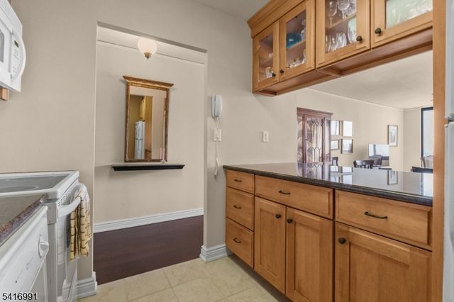 770 Anderson Ave-14C 14C, Cliffside Park Boro, NJ 07024