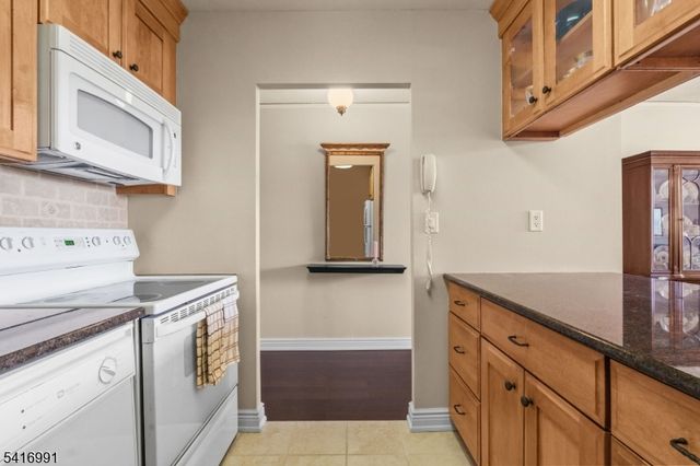 770 Anderson Ave-14C 14C, Cliffside Park Boro, NJ 07024