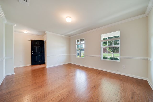 1001 Benwick Rd, Hendersonville, TN 37075