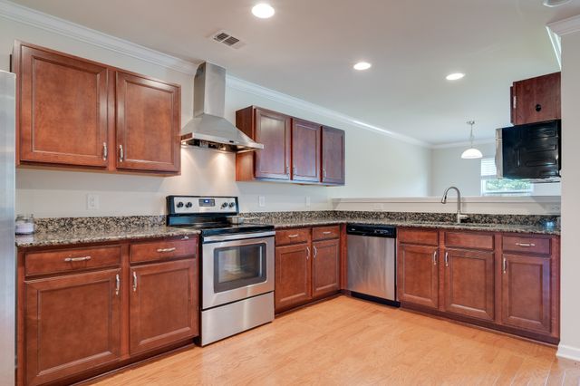 1001 Benwick Rd, Hendersonville, TN 37075