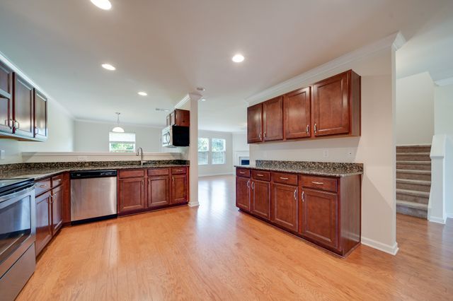 1001 Benwick Rd, Hendersonville, TN 37075