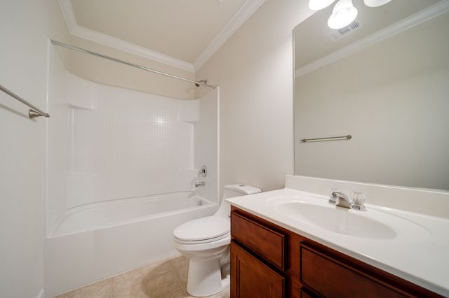 1001 Benwick Rd, Hendersonville, TN 37075