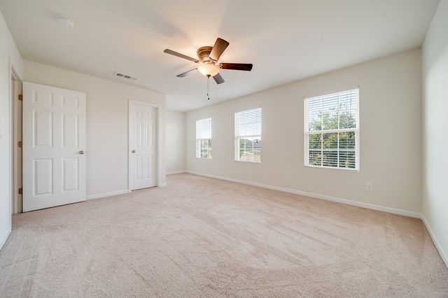 1001 Benwick Rd, Hendersonville, TN 37075