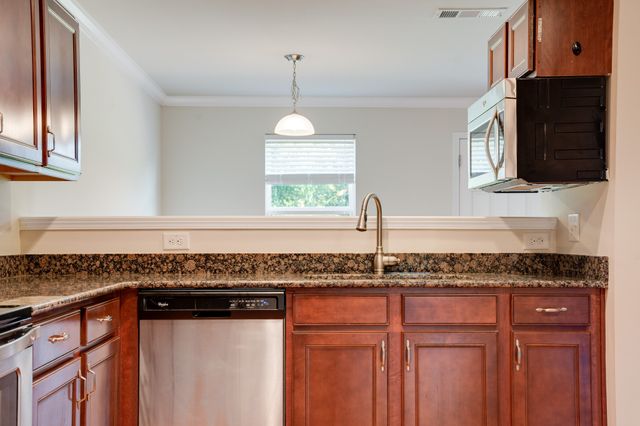 1001 Benwick Rd, Hendersonville, TN 37075