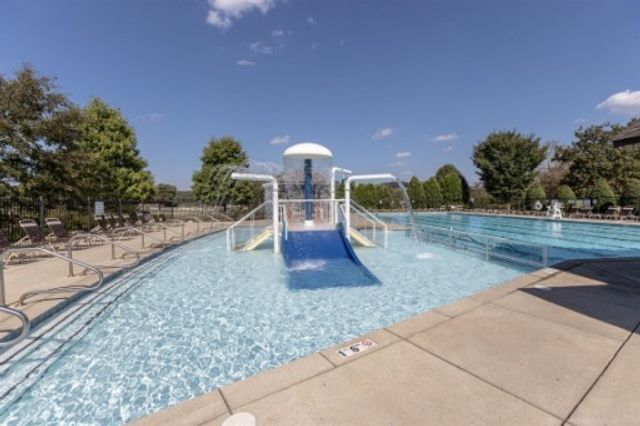 1001 Benwick Rd, Hendersonville, TN 37075