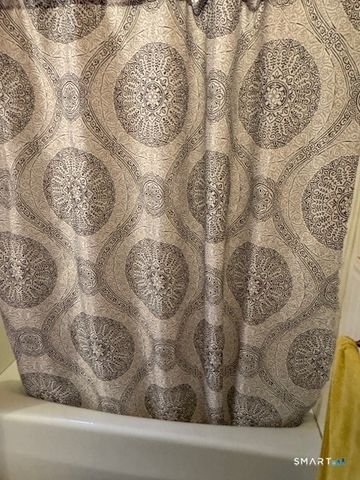 33 Monroe Street, Shelton, CT 06484