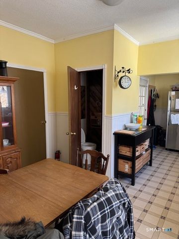 33 Monroe Street, Shelton, CT 06484