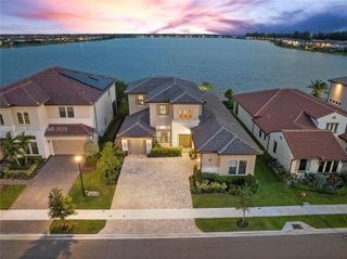 12570 N Parkland Bay Trail, Parkland, FL 33076