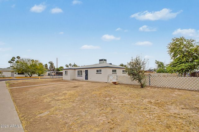 2719 W ECHO Lane, Phoenix, AZ 85051