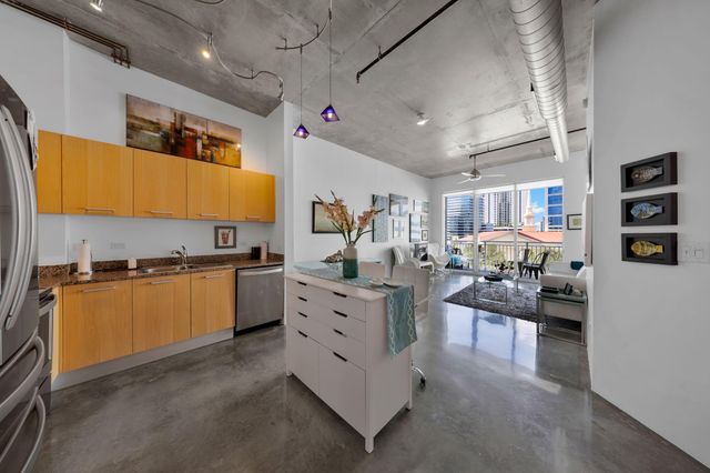 313 NE 2nd Street 602, Fort Lauderdale, FL 33301