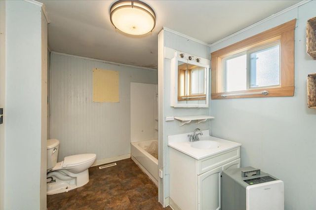 505 Catlin Avenue, Superior, WI 54880